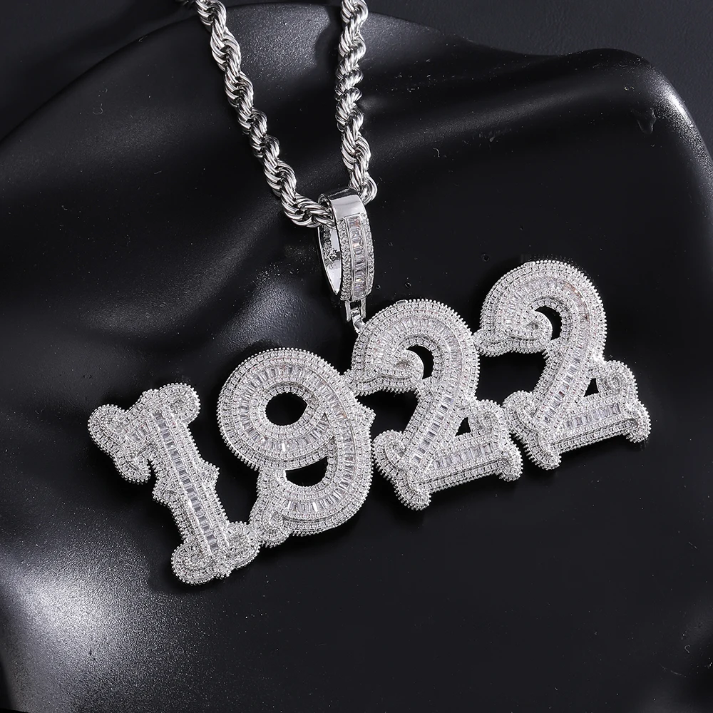 Подвеска Iced Out на заказ, индивидуальное письмо, номер, изысканное ожерелье в стиле хип-хоп, полностью инкрустированное 5A + кубический цирконий, модное колье в стиле панк
Подвеска Iced Out на заказ, индивидуальное письмо, номер, изысканное ожерелье в стиле хип-хоп, полностью инкрустированное 5A + кубический цирконий, модное колье в стиле панк