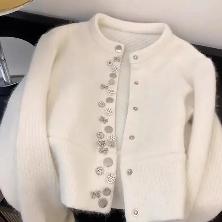 Твидовый жакет темно-красный женский, весна 2025, в рубчик, из вельвета, удлиненный, с V-образным вырезом, индивидуальный, с кружевом и цветочным узором, бархатный
Твидовый жакет темно-красный женский, весна 2025, в рубчик, из вельвета, удлиненный, с V-образным вырезом, индивидуальный, с кружевом и цветочным узором, бархатный