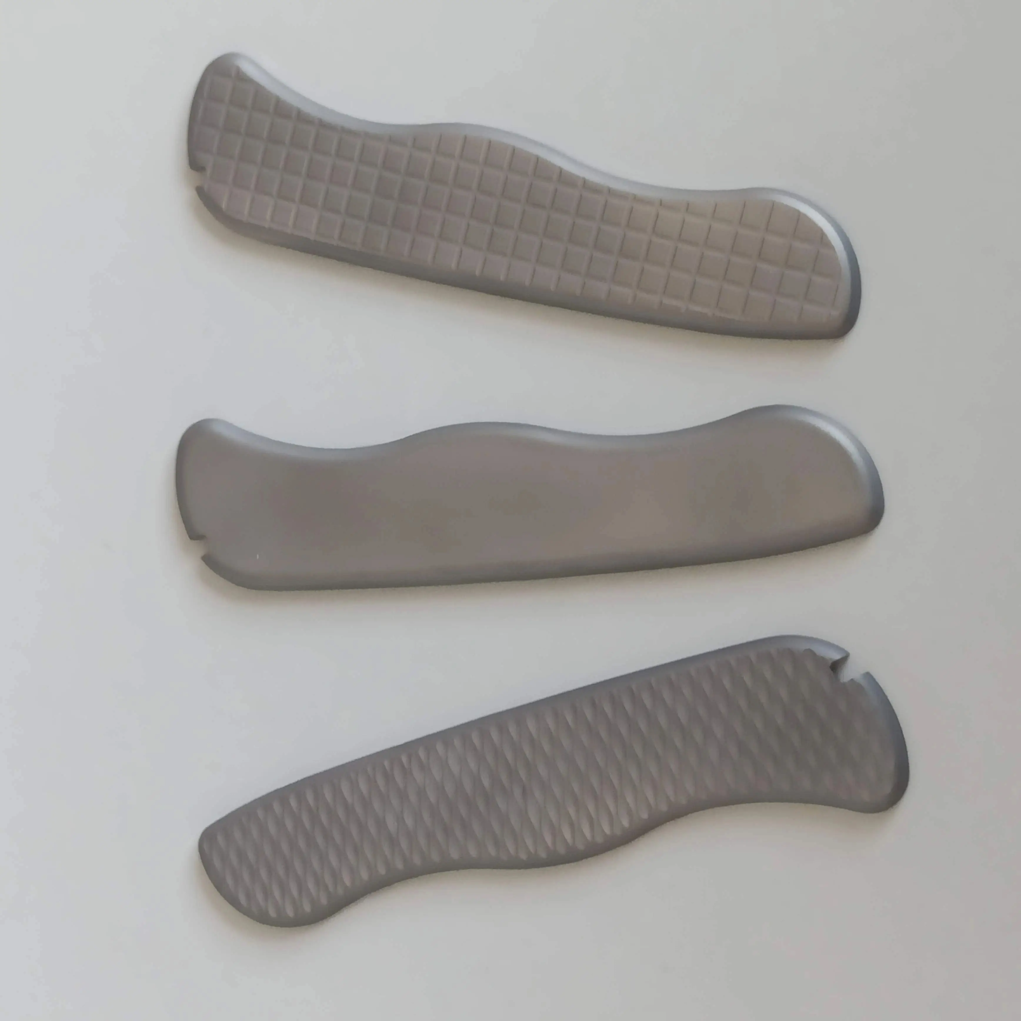 1 Pair Custom Made Titanium Alloy Scales Handle for 111 mm Victorinox Swiss Army Knife
1 Pair Custom Made Titanium Alloy Scales Handle for 111 mm Victorinox Swiss Army Knife