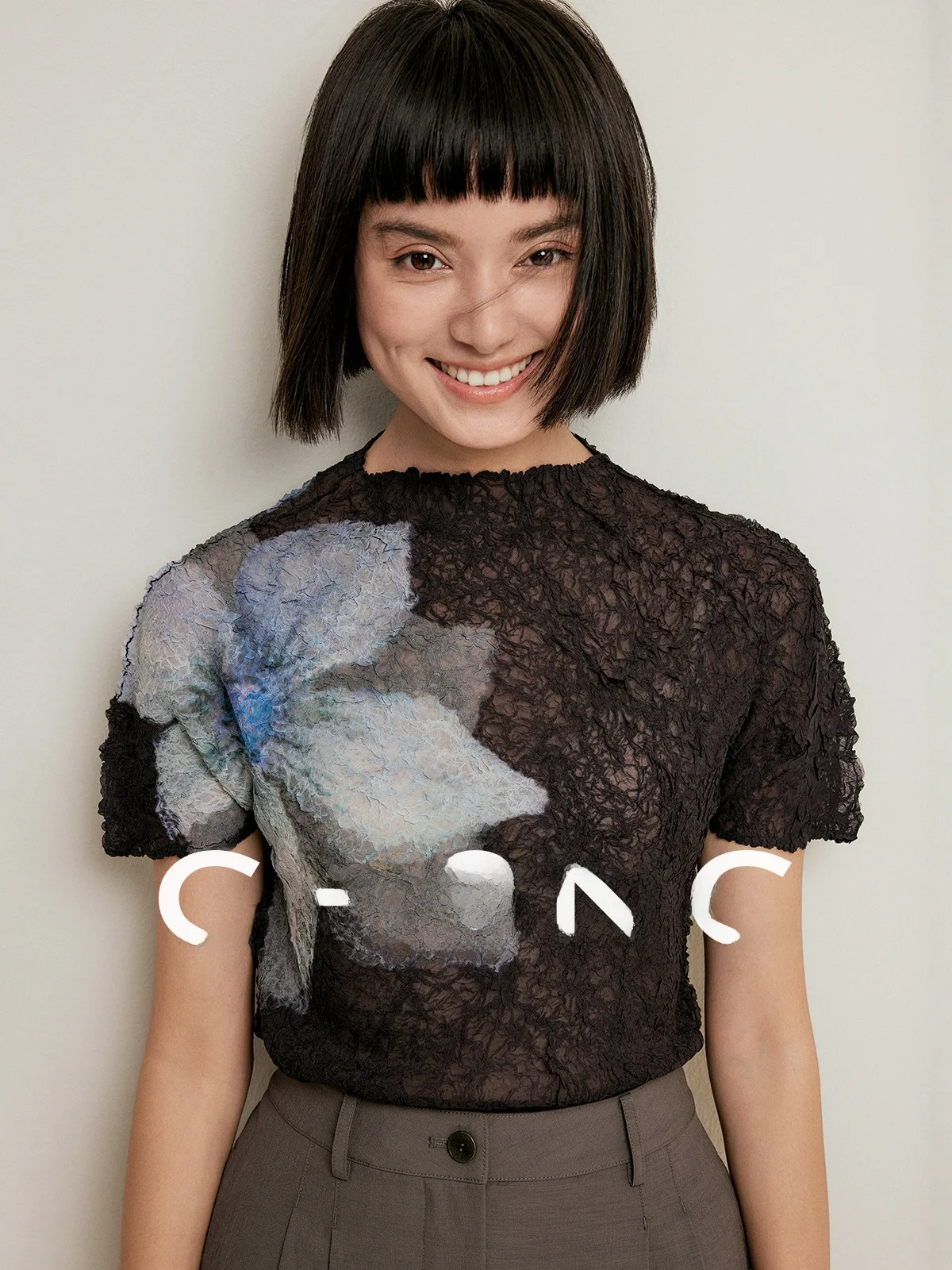 Женский топ XiaoChong SanZha с высокой эластичностью, коротким рукавом, круглым вырезом, с цветочным 3D-принтом в стиле масляной живописи
Женский топ XiaoChong SanZha с высокой эластичностью, коротким рукавом, круглым вырезом, с цветочным 3D-принтом в стиле масляной живописи