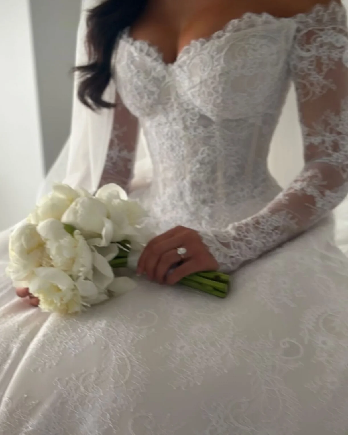 Vestidos De Novia Princesas 2024 Long Sleeve Wedding Dress Ball Gown Lace Vestido Vintage Para Boda Por La Iglesia Off Shoulder
Vestidos De Novia Princesas 2024 Long Sleeve Wedding Dress Ball Gown Lace Vestido Vintage Para Boda Por La Iglesia Off Shoulder