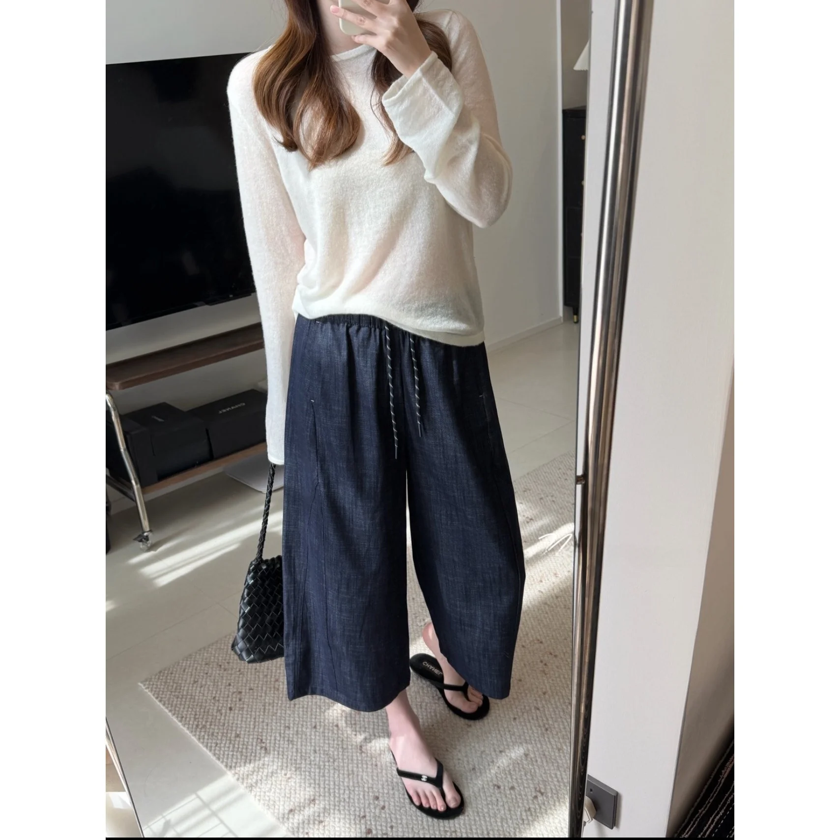 Comfortable Wide Leg Jeans Drawstring Elastic Waist Casual Versatile Blue Denim Pants Zero Pressure Sensation Commute Slimming
Comfortable Wide Leg Jeans Drawstring Elastic Waist Casual Versatile Blue Denim Pants Zero Pressure Sensation Commute Slimming