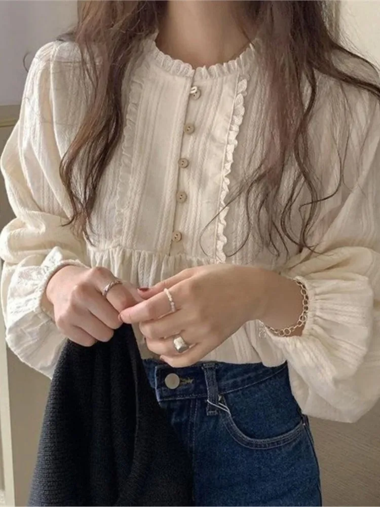 French Lace Blouse Women 2023 Autumn Fashion Cotton Linen Elegant Shirt Female Retro Casual Loose White Shirts Long Sleeve Tops
French Lace Blouse Women 2023 Autumn Fashion Cotton Linen Elegant Shirt Female Retro Casual Loose White Shirts Long Sleeve Tops