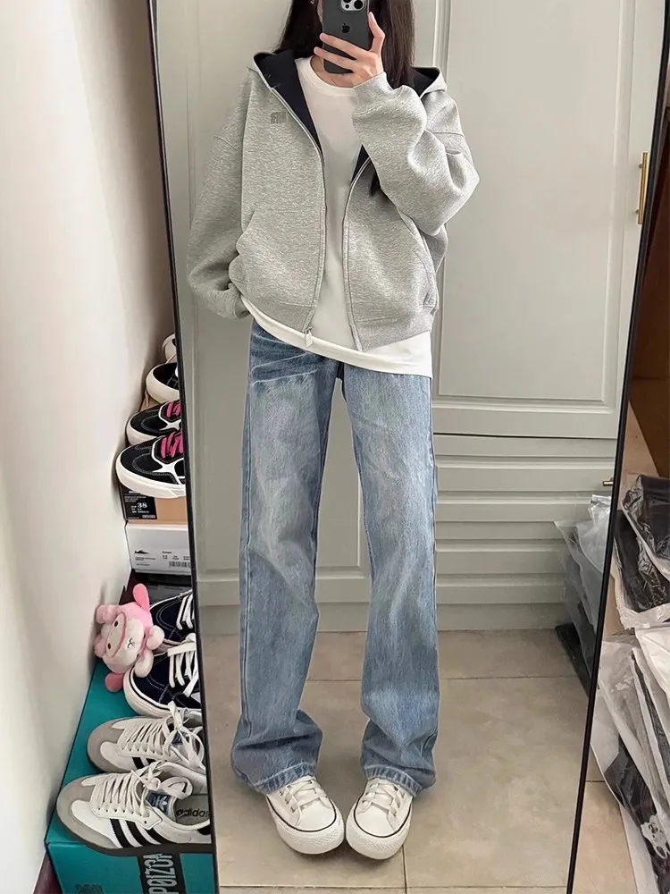 Zlayco Men's Light Blue Lightning Pattern Denim Jeans Straight Leg Slimming Micro Flared Pants American Sle Cleanfit Series
Zlayco Men's Light Blue Lightning Pattern Denim Jeans Straight Leg Slimming Micro Flared Pants American Sle Cleanfit Series