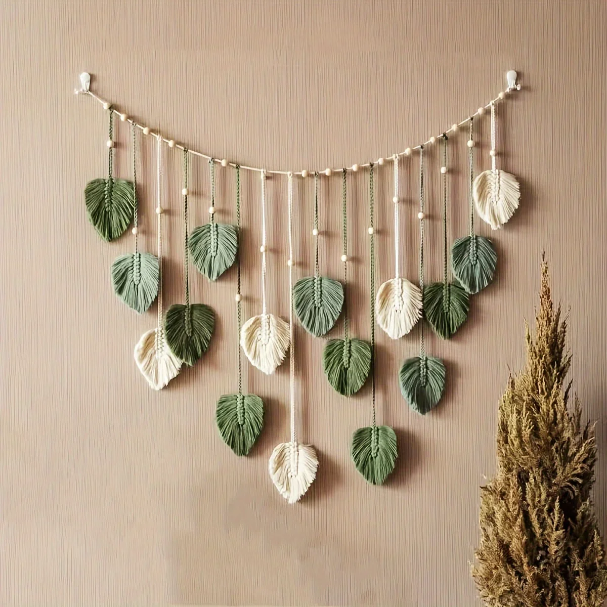 Modern Woven Wall Decor, Beautiful Room Decor, Green Leaves Hanging on The Walls, Bohemian Style, Feather, Ramadan Easter Gift
Modern Woven Wall Decor, Beautiful Room Decor, Green Leaves Hanging on The Walls, Bohemian Style, Feather, Ramadan Easter Gift