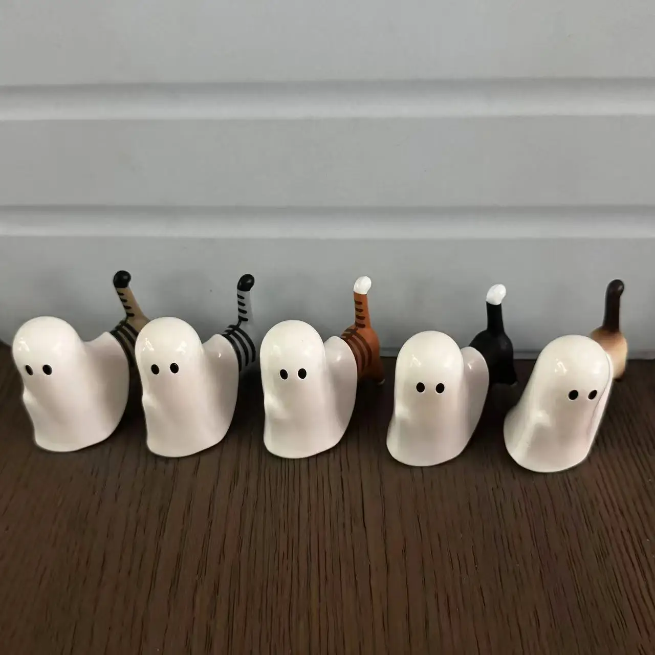 Подлинная фигурка просмотра кота-призрака Гача, ловля кошек-призраков, драпированных в простынях, черный кот, модная игрушечная модель
Подлинная фигурка просмотра кота-призрака Гача, ловля кошек-призраков, драпированных в простынях, черный кот, модная игрушечная модель