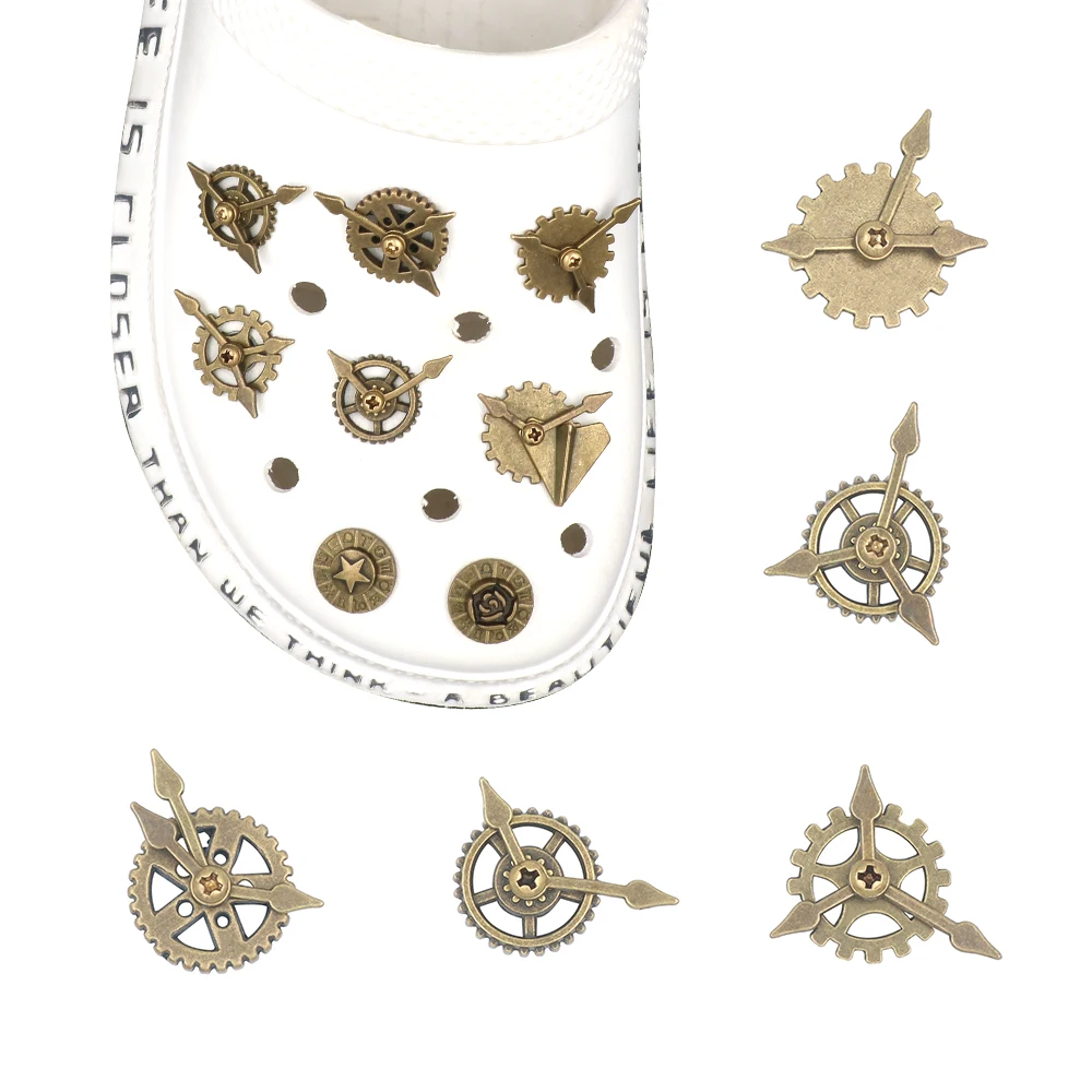 1 Set 14 Pcs Shoe Accessories Charm Крокросы Adjustable Brass Clock Wrench 지비츠 Detachable Sandals Decorations Adult Kids Gift
1 Set 14 Pcs Shoe Accessories Charm Крокросы Adjustable Brass Clock Wrench 지비츠 Detachable Sandals Decorations Adult Kids Gift