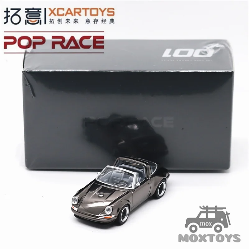 Xcartoys x POP RACE 1:64 SKYLINE GT-R R33 / SINGER Targa Diecast Model Car
Xcartoys x POP RACE 1:64 SKYLINE GT-R R33 / SINGER Targa Diecast Model Car