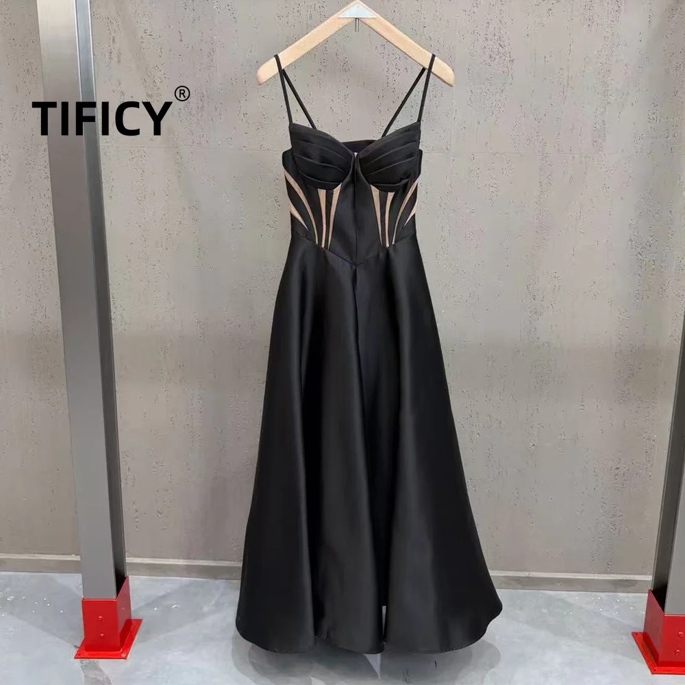 High Street Summer French Style Spliced Sexy Suspender Dress Women Waist Cinching and Waist Cinching Slimming Long Dresses
High Street Summer French Style Spliced Sexy Suspender Dress Women Waist Cinching and Waist Cinching Slimming Long Dresses
