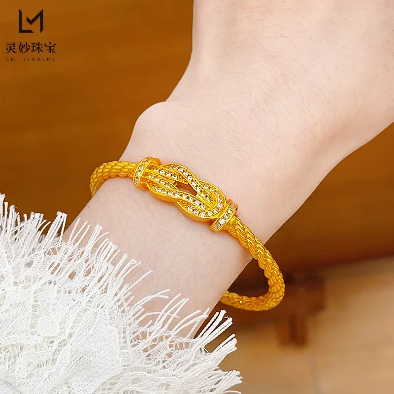 9999 24-каратное настоящее золото в горошек, витой браслет с пряжкой в виде подковы, браслет из цельного золота в стиле ретро, изысканный и универсальный
9999 24-каратное настоящее золото в горошек, витой браслет с пряжкой в виде подковы, браслет из цельного золота в стиле ретро, изысканный и универсальный