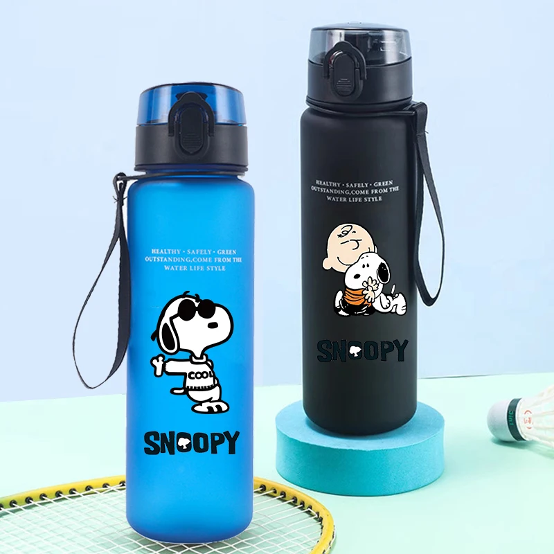 650ml Sports Water Cup Snoopys Anime Large Capacity Frosted Water Bottle Boys Girls Cartoon Portable Kettle Kids Birthday Gifts
650ml Sports Water Cup Snoopys Anime Large Capacity Frosted Water Bottle Boys Girls Cartoon Portable Kettle Kids Birthday Gifts