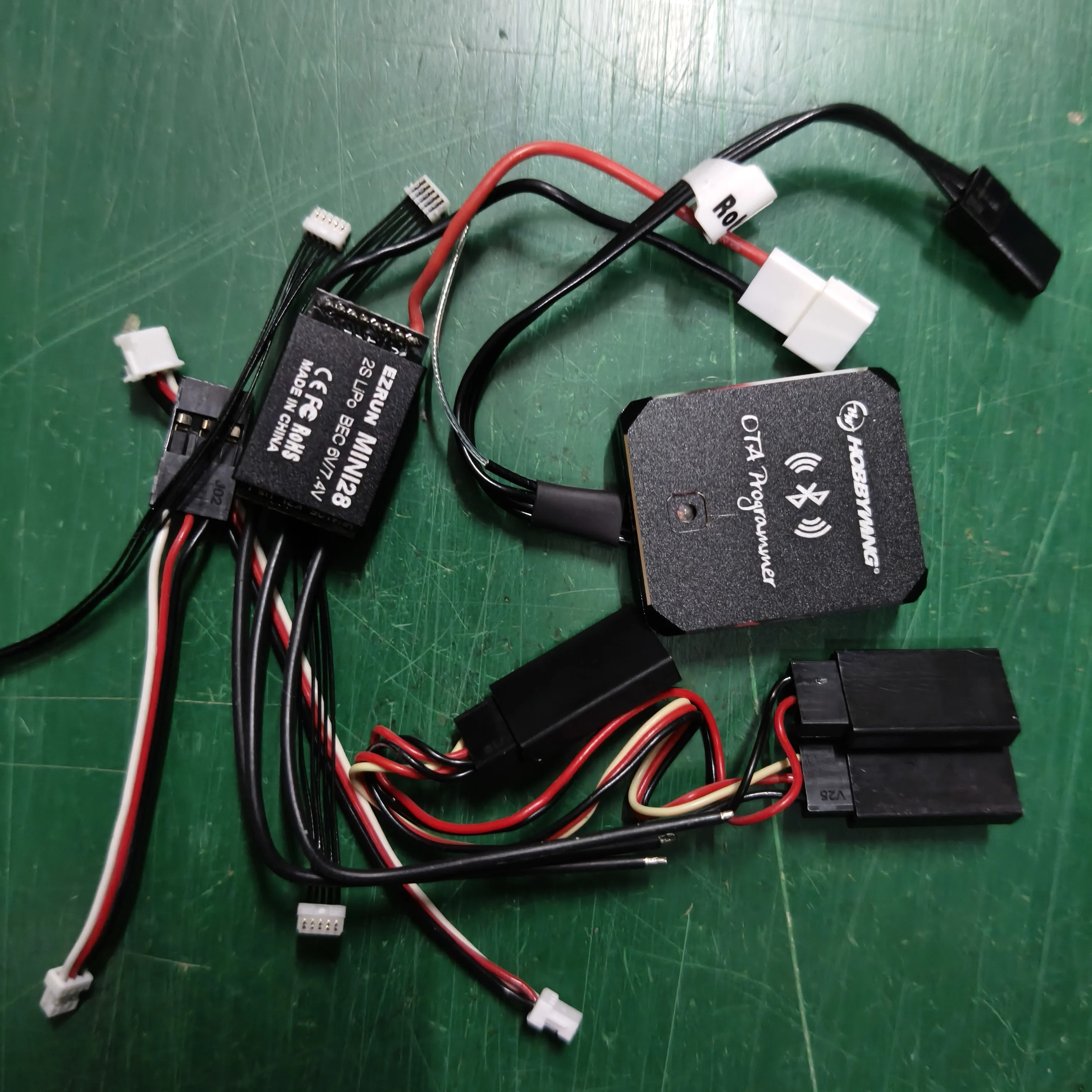 Hobbywing EZRUN MINI28 30A Бесщеточный ESC 1/28, небольшой размер, поддержка настройки Bluetooth GL Racing/Drifting
Hobbywing EZRUN MINI28 30A Бесщеточный ESC 1/28, небольшой размер, поддержка настройки Bluetooth GL Racing/Drifting