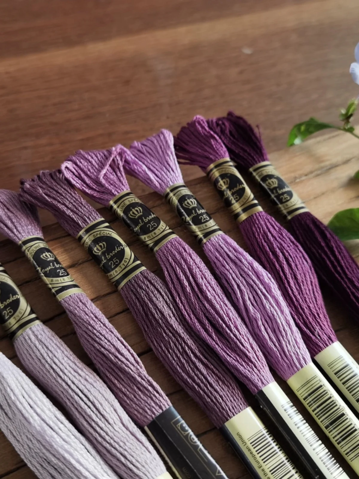 Вышивка Royalbroderie Crown: объемная ручная вышивка из хлопка и бархата, 25 нитей, для ручного шитья
Вышивка Royalbroderie Crown: объемная ручная вышивка из хлопка и бархата, 25 нитей, для ручного шитья