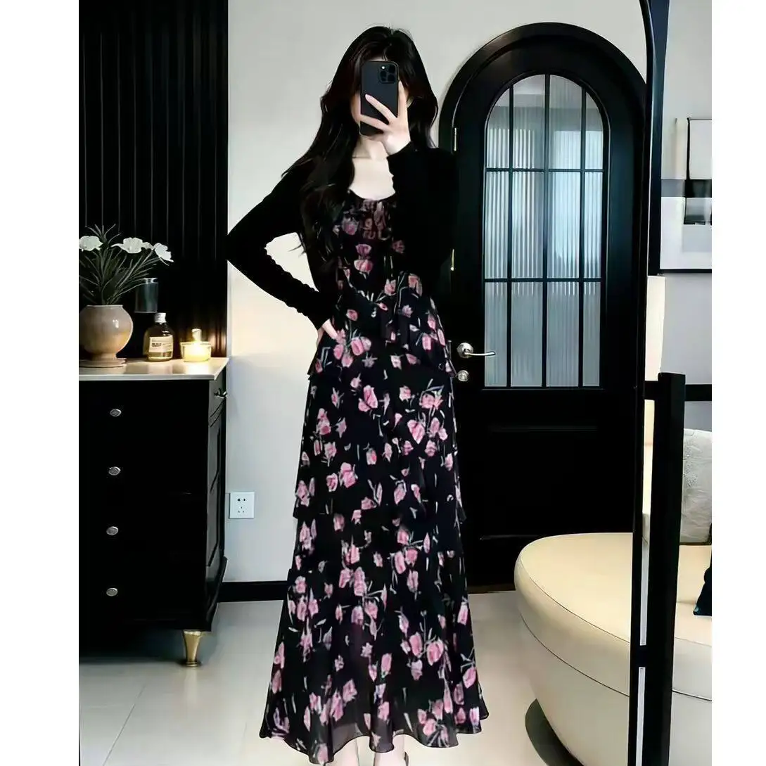 Elegant Summer Floral Print Halter Neck Two-Piece Set for plus Size Women Gentle Lady Maturity Light V-Neck Gown with Shawl
Elegant Summer Floral Print Halter Neck Two-Piece Set for plus Size Women Gentle Lady Maturity Light V-Neck Gown with Shawl