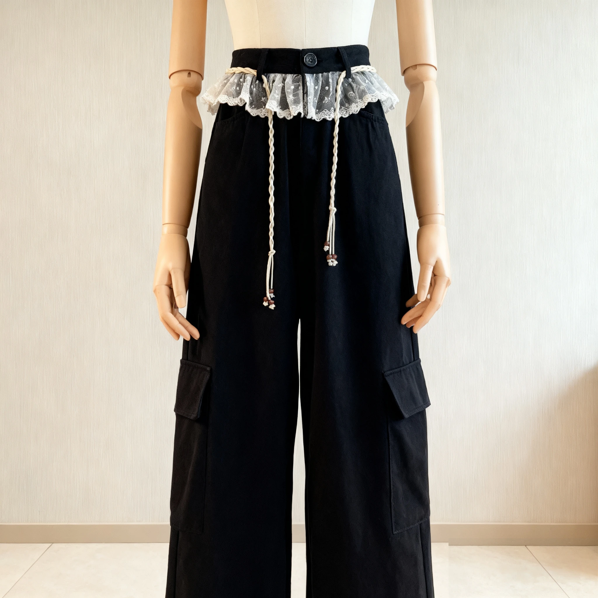 Брюки женские кожаные осенние в готическом стиле в стиле панк бархатные зауженные клубные вечерние блестящие элегантные элитные повседневные микро-расклешенные брюки
Брюки женские кожаные осенние в готическом стиле в стиле панк бархатные зауженные клубные вечерние блестящие элегантные элитные повседневные микро-расклешенные брюки