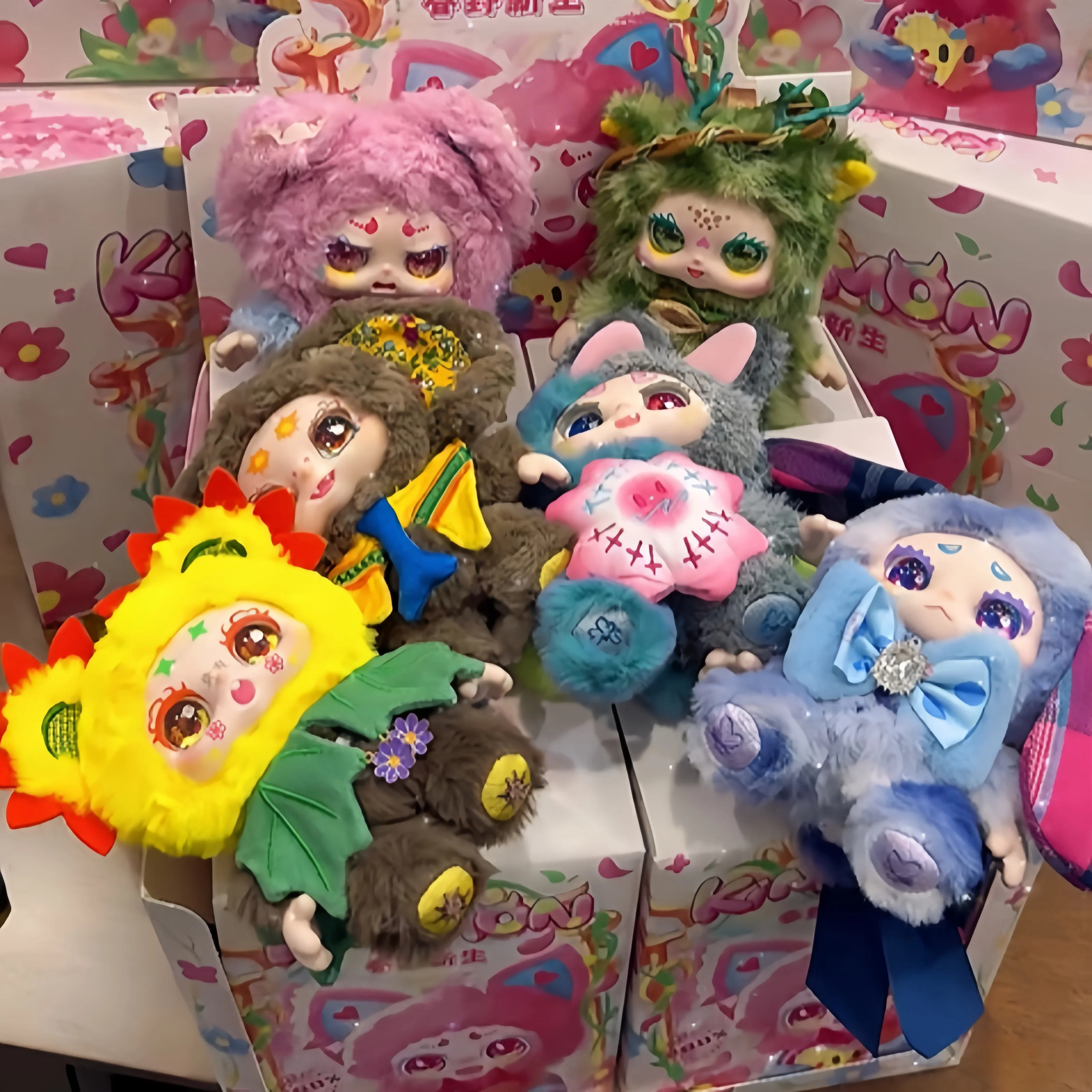 Genuine Kimmon Creatures Chunye Freshman 200% Doll Pendant Series Blind Box Trendy Collectible Toy Lovely Surprise Birthday Gift 
Genuine Kimmon Creatures Chunye Freshman 200% Doll Pendant Series Blind Box Trendy Collectible Toy Lovely Surprise Birthday Gift