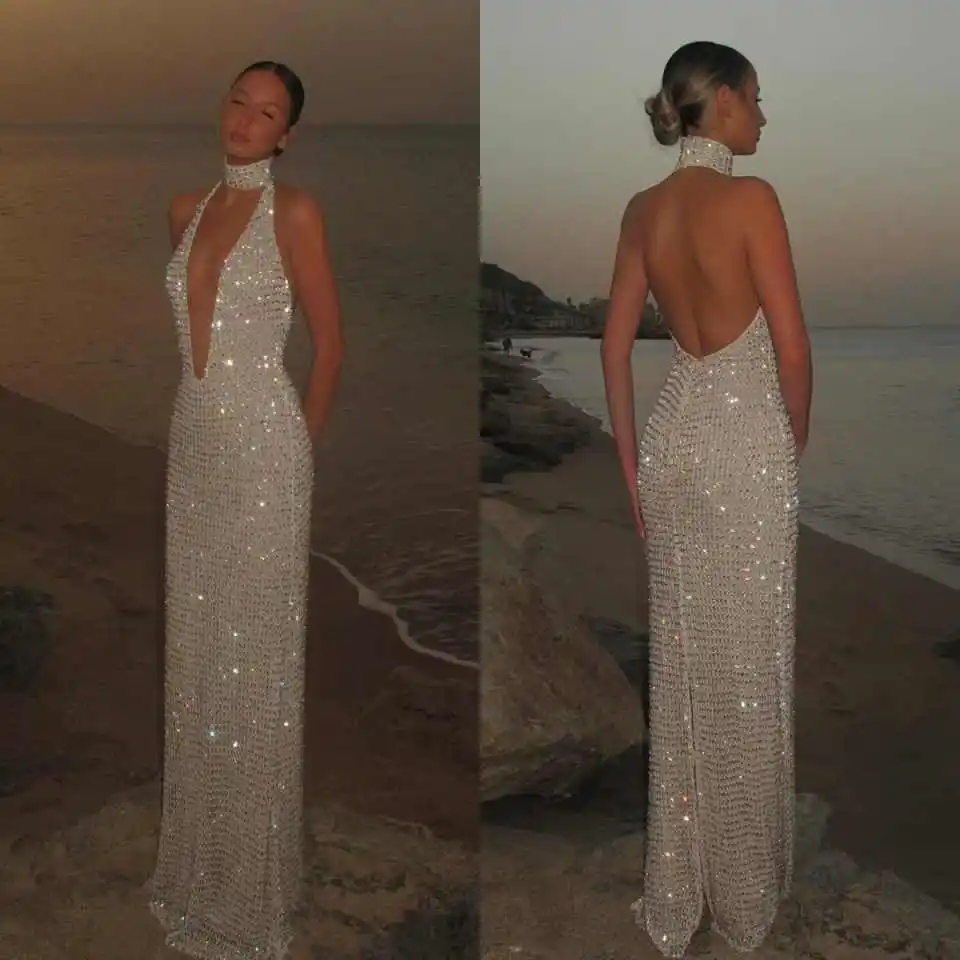 Gorgeous Halter High Collar Wedding Dress Silver Sequin Bodice Deep V Detail Open Back Maxi Skirt Formal Bridal Gown Customized
Gorgeous Halter High Collar Wedding Dress Silver Sequin Bodice Deep V Detail Open Back Maxi Skirt Formal Bridal Gown Customized
