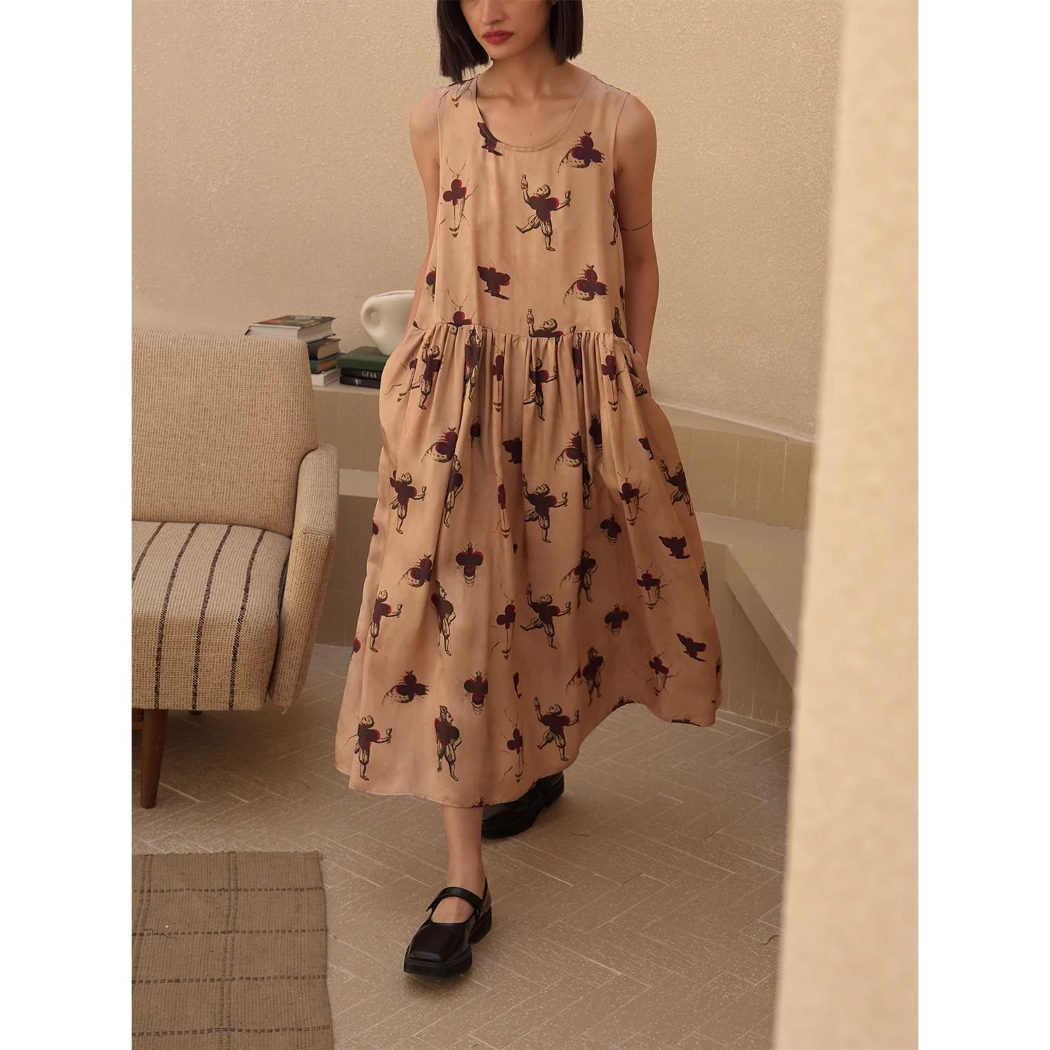 Vintage Copper Ammonia Silk Svel Vest Dr Printed Loose Waist H-ape Summer 2023 Ladies Faion Retro Dr
Vintage Copper Ammonia Silk Svel Vest Dr Printed Loose Waist H-ape Summer 2023 Ladies Faion Retro Dr