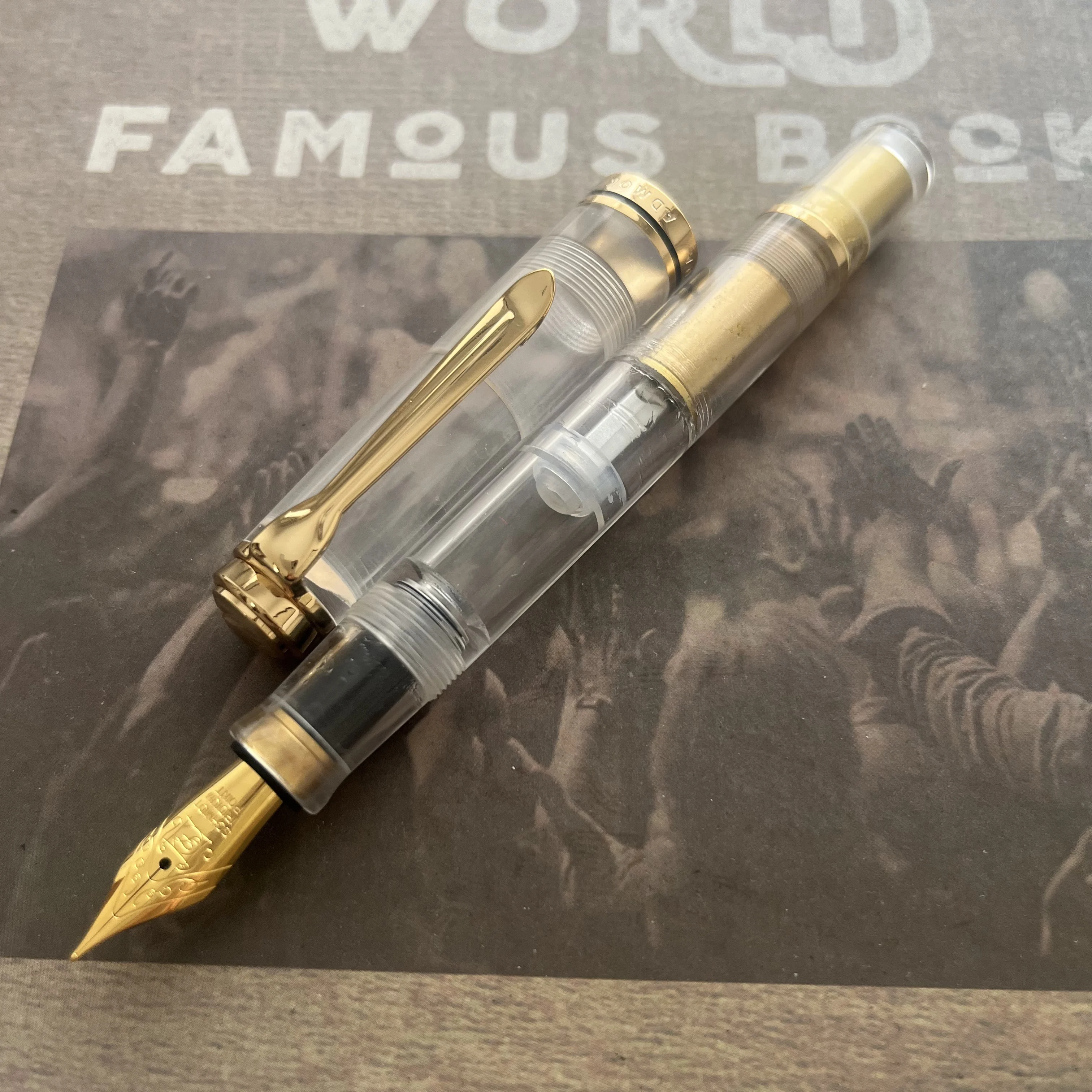 Горячие цвета Bock Admok M800/800 Ручки Шмидт 1,0 мм 0,7/0,5 Наконечник Bock F/B/M Наконечники Чернильный Поршень Перьевая ручка Смола Письмо
Горячие цвета Bock Admok M800/800 Ручки Шмидт 1,0 мм 0,7/0,5 Наконечник Bock F/B/M Наконечники Чернильный Поршень Перьевая ручка Смола Письмо