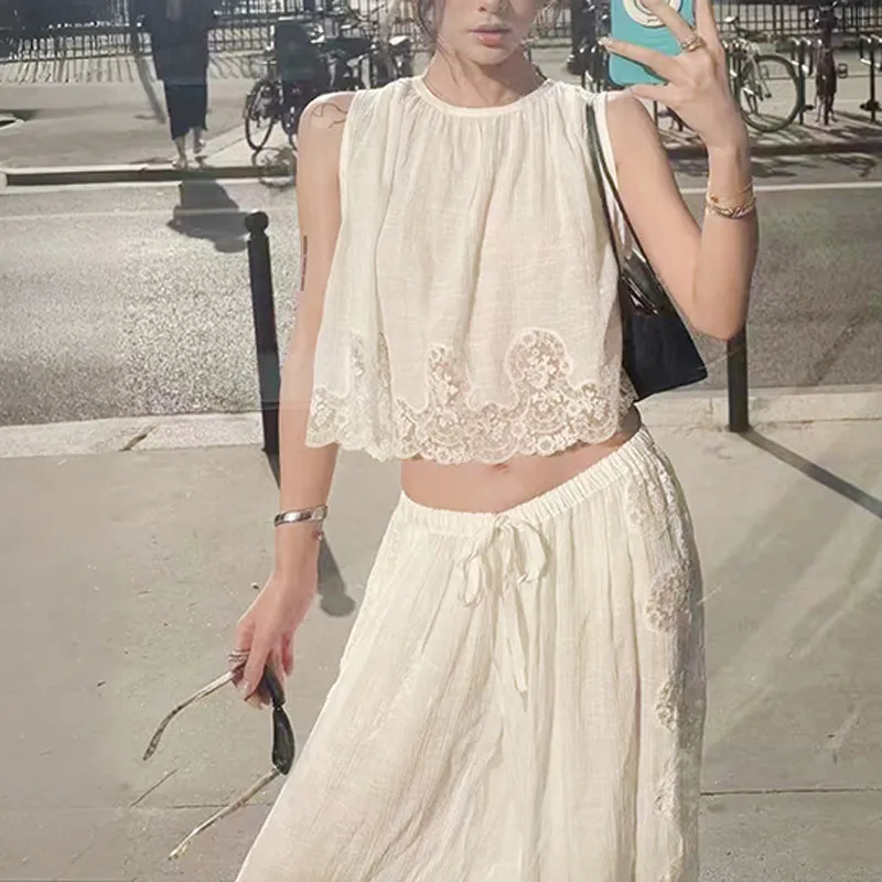 Lightweight Breathable Summer White Cotton Linen Blend Sleeveless Lace Texture Trim round Neck Vest High Waist Trousers Set
Lightweight Breathable Summer White Cotton Linen Blend Sleeveless Lace Texture Trim round Neck Vest High Waist Trousers Set