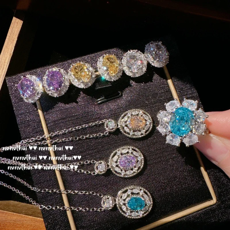 Maldives Sapphire Flower Ring Rich Family Gold Plating18KGold Grape Purple Zircon Ice Flower Cut Necklace
Maldives Sapphire Flower Ring Rich Family Gold Plating18KGold Grape Purple Zircon Ice Flower Cut Necklace