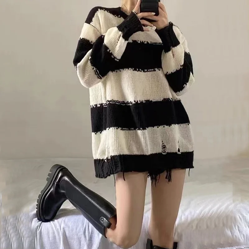 Black and White Striped Sweater Women's Autumn 2022 New Korean Series Idle Style Loose Outer Wear Spring and Autumn Long Sleeve
Black and White Striped Sweater Women's Autumn 2022 New Korean Series Idle Style Loose Outer Wear Spring and Autumn Long Sleeve