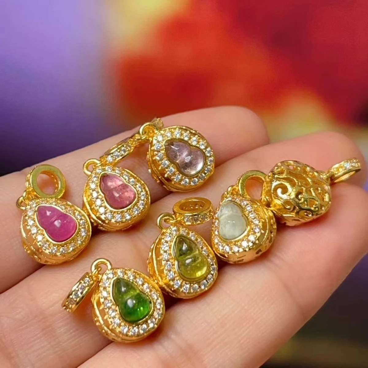 1Pcs Random Small Pendant Natural Stone Calabash Shaped Pendant For Jewelry Making DIY Necklace Bracelet Earrings Accessory
1Pcs Random Small Pendant Natural Stone Calabash Shaped Pendant For Jewelry Making DIY Necklace Bracelet Earrings Accessory