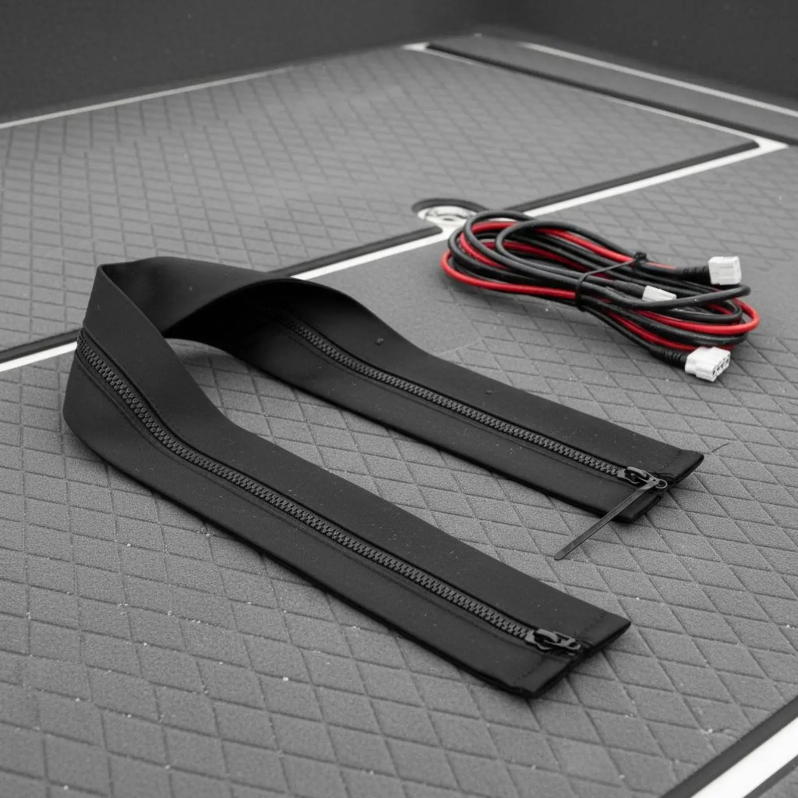 Trolling Engine Cable Sleeve Abrasion Resistant Zipper Cable Cover Boat Wire Cover Waterproof Marine Accessory Heavy-Duty
Trolling Engine Cable Sleeve Abrasion Resistant Zipper Cable Cover Boat Wire Cover Waterproof Marine Accessory Heavy-Duty