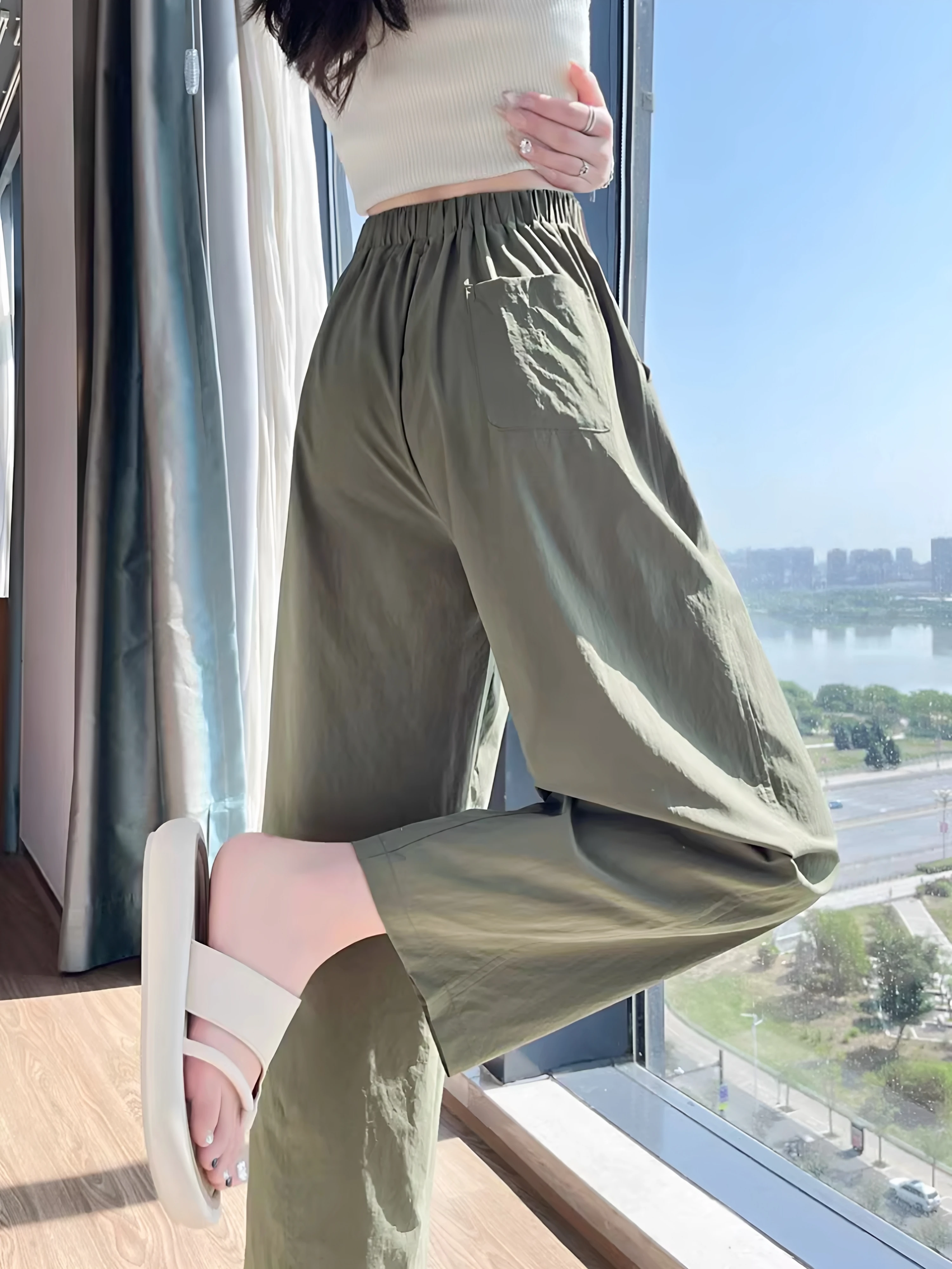 Ice Silk Wide Leg Pants Women's Summer Thin Small Casual Quick Dry Slim Straight Nine Points Sembach Pants High Waist Loose Fit
Ice Silk Wide Leg Pants Women's Summer Thin Small Casual Quick Dry Slim Straight Nine Points Sembach Pants High Waist Loose Fit