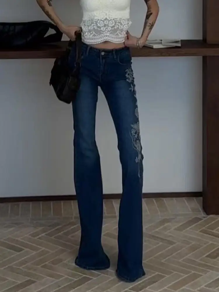 Y2K Floral Embroidered Flare Jeans Women Low Waist Dark Blue Denim Pants Slim Fit Bell Bottom Trousers Streetwear Grunge 2000s
Y2K Floral Embroidered Flare Jeans Women Low Waist Dark Blue Denim Pants Slim Fit Bell Bottom Trousers Streetwear Grunge 2000s