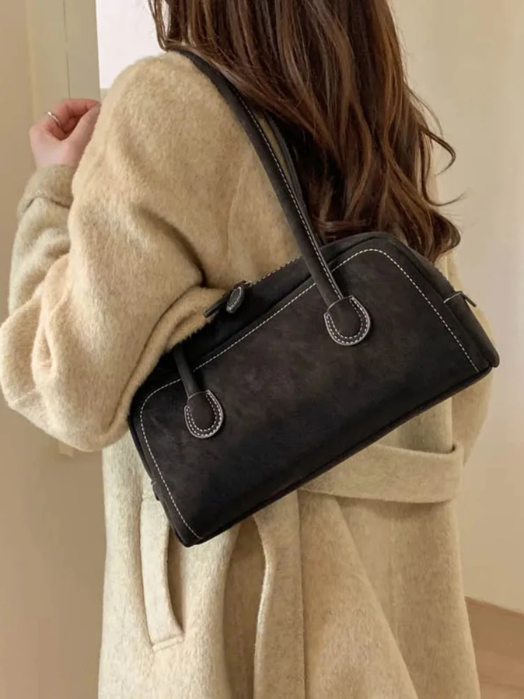 Зимняя матовая сумка через плечо 2025 года, винтажная женская сумка подмышками, повседневная сумка через плечо, минималистичная сумка «день-ночь»
Зимняя матовая сумка через плечо 2025 года, винтажная женская сумка подмышками, повседневная сумка через плечо, минималистичная сумка «день-ночь»