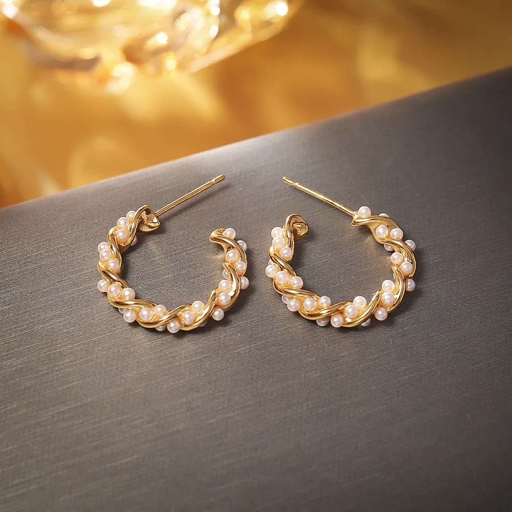 Niche design Xiaomi bead earrings, high-end, light luxury, silver needle earrings, versatile, simple commuting earrings
Niche design Xiaomi bead earrings, high-end, light luxury, silver needle earrings, versatile, simple commuting earrings