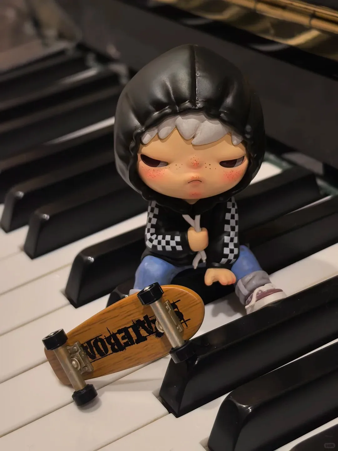 POPMART Hirono VANS совместная подвесная открытка, милая фигурка, декоративный подарок, кавайный аниме, экшн-сюрприз, подарок на день рождения
POPMART Hirono VANS совместная подвесная открытка, милая фигурка, декоративный подарок, кавайный аниме, экшн-сюрприз, подарок на день рождения