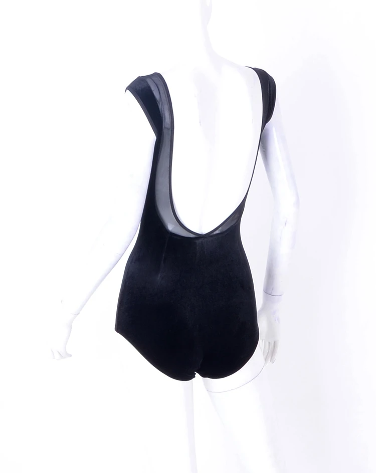 Latin Dance Front Chest V-shaped Transparent Revealing Beautiful Back Jumpsuit Sleeveless Practice Top
Latin Dance Front Chest V-shaped Transparent Revealing Beautiful Back Jumpsuit Sleeveless Practice Top