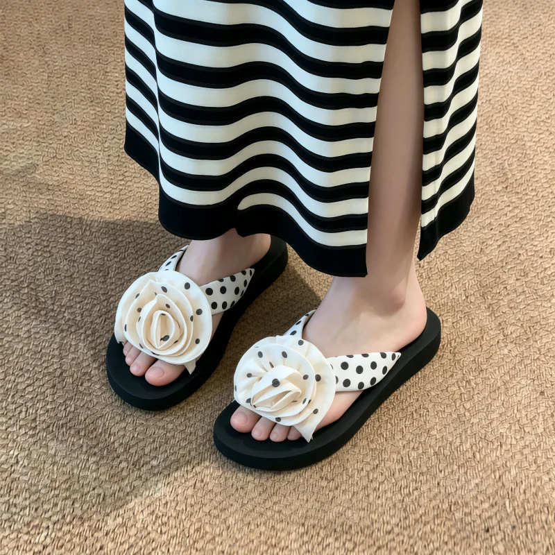 Fashion Flower Polka Dot Women Flip Flops Thick Sole Outdoor Casual Slippers Summer Slides Shoes Novelty Platform Slippers New
Fashion Flower Polka Dot Women Flip Flops Thick Sole Outdoor Casual Slippers Summer Slides Shoes Novelty Platform Slippers New