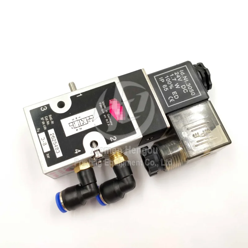 61.184.1051 98.184.1051 00.580.4443 4/2-way Valve Hengoucn SM102 CD102 SM74 SM52 Offset Printing Machine Spare Parts
61.184.1051 98.184.1051 00.580.4443 4/2-way Valve Hengoucn SM102 CD102 SM74 SM52 Offset Printing Machine Spare Parts