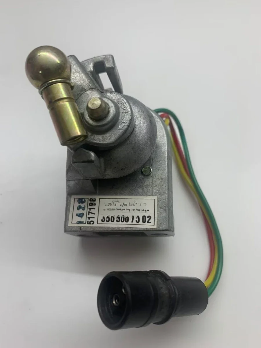 Forklift Accessories 3503607502 Controller Assembly Suitable for Linde Hydraulic Electric Forklift Accessories Complete List
Forklift Accessories 3503607502 Controller Assembly Suitable for Linde Hydraulic Electric Forklift Accessories Complete List