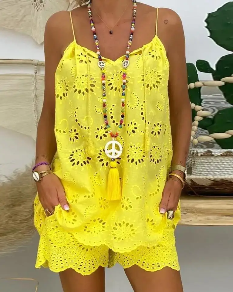 2026 Summer New Women's Fashion Casual Eye Embroidered Tassel Top and Shorts Set for Women
2026 Summer New Women's Fashion Casual Eye Embroidered Tassel Top and Shorts Set for Women