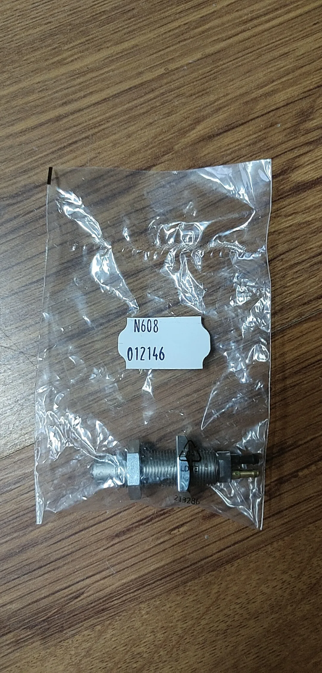 Brand New German Limit Switch SVK-3-PK-3 12146
Brand New German Limit Switch SVK-3-PK-3 12146