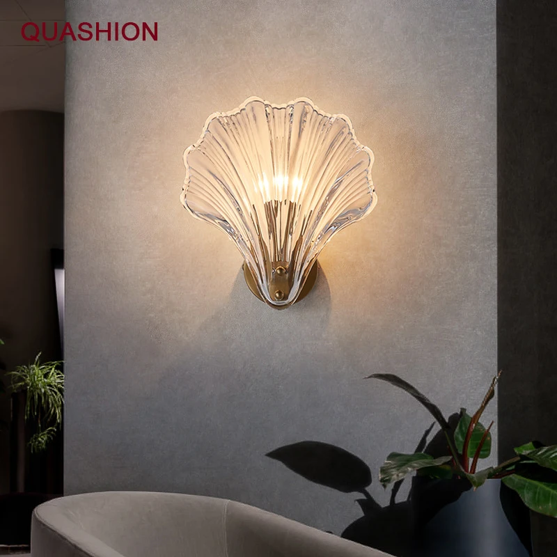 Modern shell wall lamps LED hotel Creative Home bedroom indoor Glass decoration light luxury Crystal bedside lamp
Modern shell wall lamps LED hotel Creative Home bedroom indoor Glass decoration light luxury Crystal bedside lamp