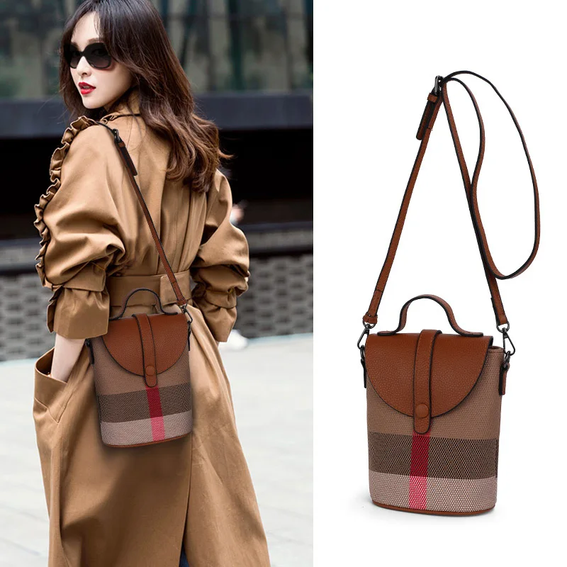 Women Leather Zipper Mobile Phone Shoulder Bag Mini Plaid Canvas Luxury Crossbody Bags Lady Fashion Casual Small Shoulder Purses
Women Leather Zipper Mobile Phone Shoulder Bag Mini Plaid Canvas Luxury Crossbody Bags Lady Fashion Casual Small Shoulder Purses