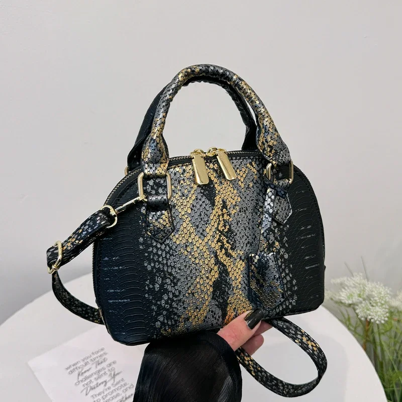 Brand Shell Luxury Designer Serpentine Handbag And Purse Women Small Pu Leather Crossbody Shoulder Black Classic bolsos WT930
Brand Shell Luxury Designer Serpentine Handbag And Purse Women Small Pu Leather Crossbody Shoulder Black Classic bolsos WT930