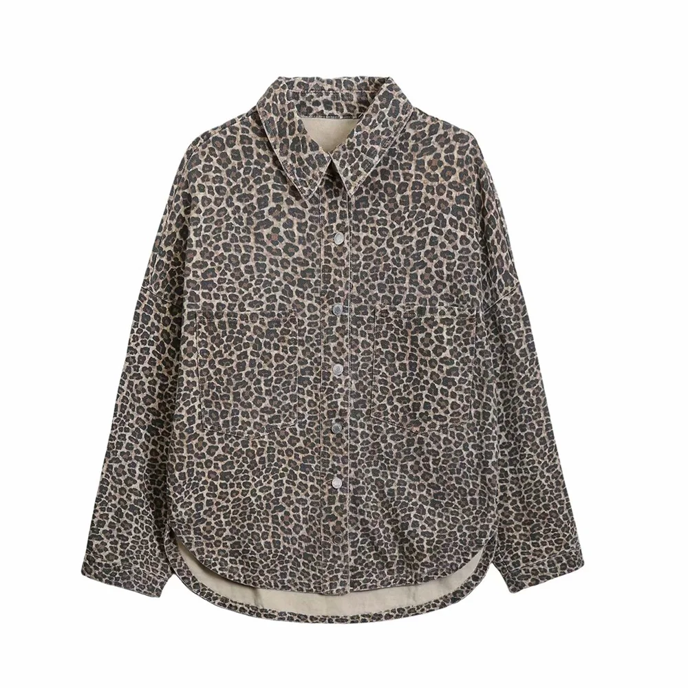 autumn new style European and American retro style leopard print flip collar loose denim shirt jacket
autumn new style European and American retro style leopard print flip collar loose denim shirt jacket