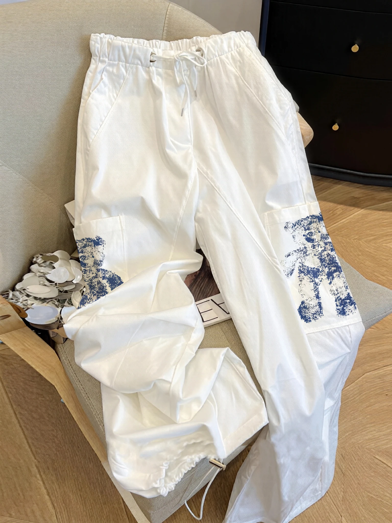 American Street Style Wide Leg Cuffed Pants Men Women Summer Loose Drapey Slimming Casual Trousers High Waist Elastic Waist
American Street Style Wide Leg Cuffed Pants Men Women Summer Loose Drapey Slimming Casual Trousers High Waist Elastic Waist