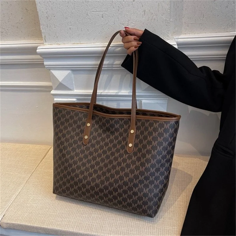 Stylish Women's Shoulder Bag Fashion Tote Handbag Elegant PU Leather Purse for Ladies Side Bags Large Capacity 2025 New-in
Stylish Women's Shoulder Bag Fashion Tote Handbag Elegant PU Leather Purse for Ladies Side Bags Large Capacity 2025 New-in