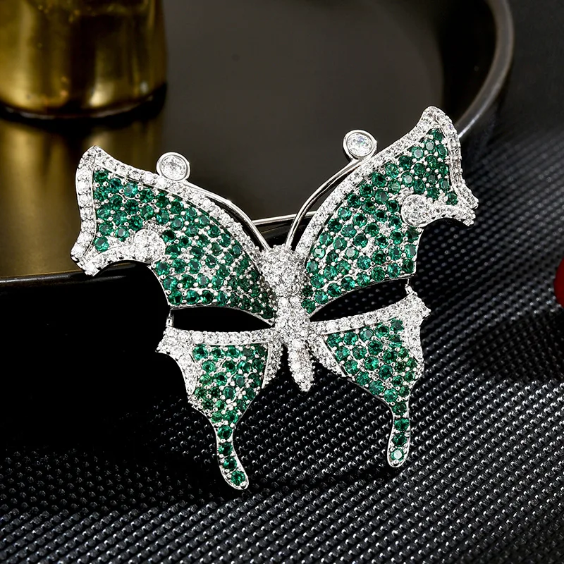 New High-end Luxurious Zircon Elegant Butterfly Brooches for Women Temperament Classic Retro Clothing Accessories Corsage Pin
New High-end Luxurious Zircon Elegant Butterfly Brooches for Women Temperament Classic Retro Clothing Accessories Corsage Pin