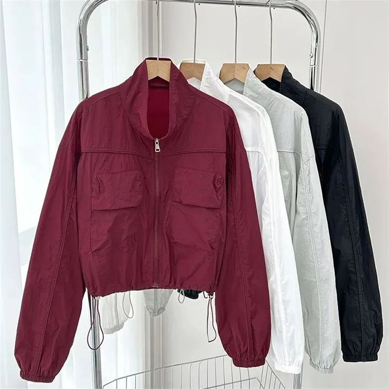 Fashion Sunscreen Coat Woman 2025Summer New Sun Protection Clothing Jacket Thin Outwear Stand Collar Short Quick-Drying Top Lady
Fashion Sunscreen Coat Woman 2025Summer New Sun Protection Clothing Jacket Thin Outwear Stand Collar Short Quick-Drying Top Lady