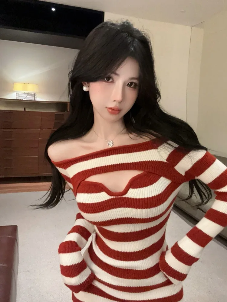 Sexy Knitted Slim Fit Dress One Shoulder Striped Pattern Korean Style Commute Pure Desire Lady Fashion Short Skirt Dress
Sexy Knitted Slim Fit Dress One Shoulder Striped Pattern Korean Style Commute Pure Desire Lady Fashion Short Skirt Dress