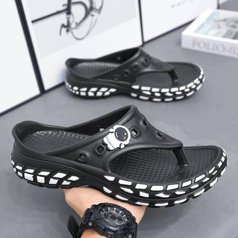 Men's large-sized beach swimming anti-slip sandals, hiking breathable slippers, EVA lightweight shock-absorbing beach shoes
Men's large-sized beach swimming anti-slip sandals, hiking breathable slippers, EVA lightweight shock-absorbing beach shoes