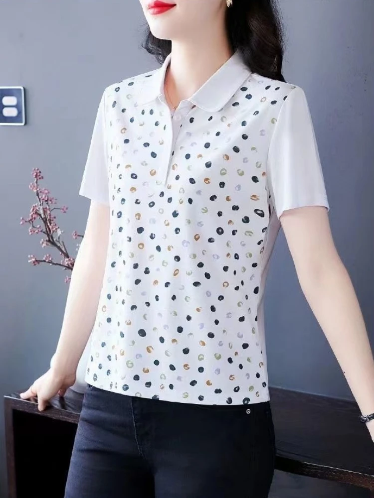 2026 Summer Women's Short Sleeve Polo Shirt Fashionable Loose Fit Trendy Youthful Style Slimming Top for Middle Aged Moms
2026 Summer Women's Short Sleeve Polo Shirt Fashionable Loose Fit Trendy Youthful Style Slimming Top for Middle Aged Moms
